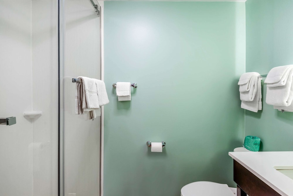 Quality Inn & Suites Lincoln I-93 64/65