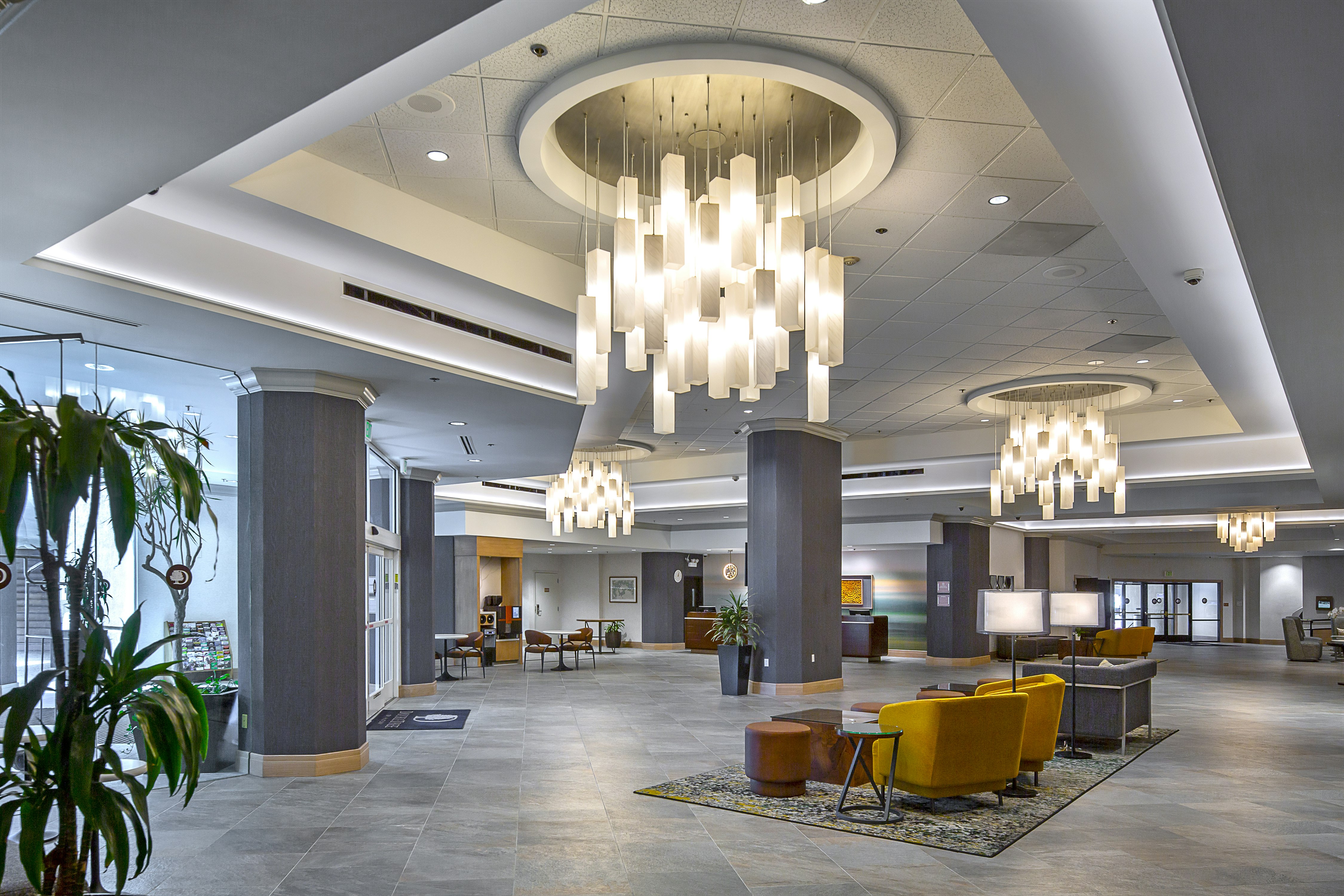 DoubleTree by Hilton Hotel Modesto 30/56