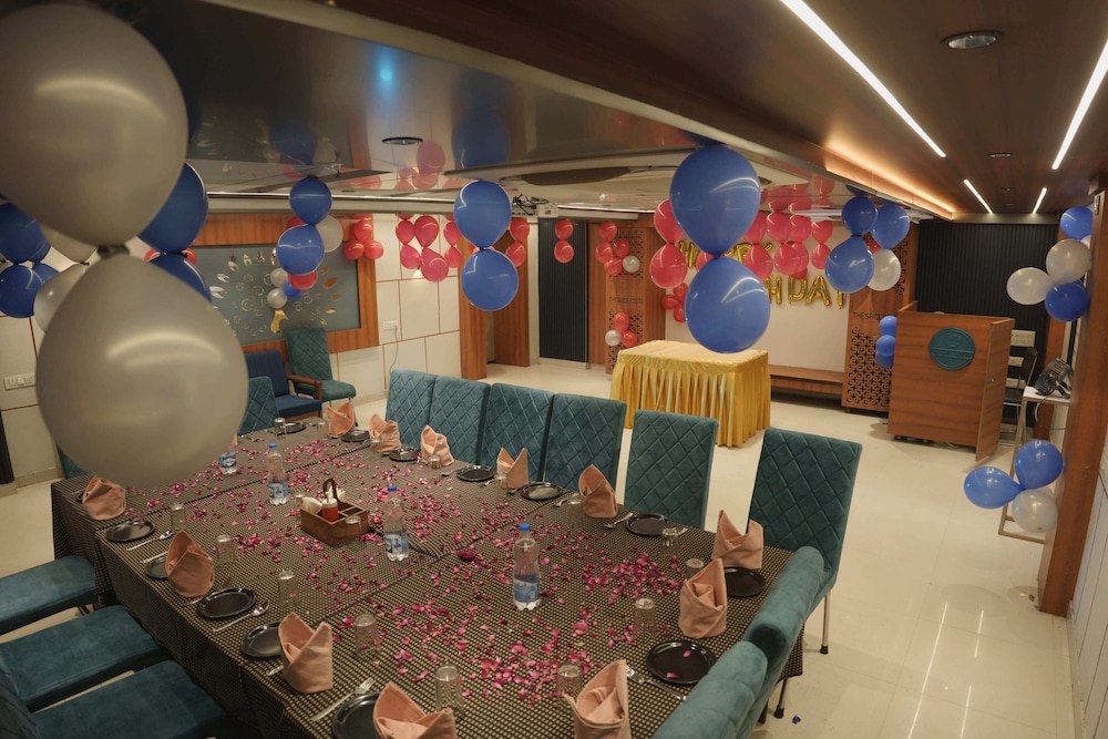 Ashoka Residency Hotel 44/50