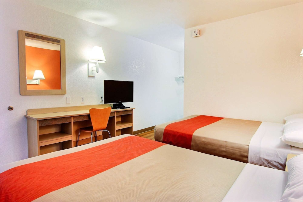 Motel6 Kingsville, TX 13/39