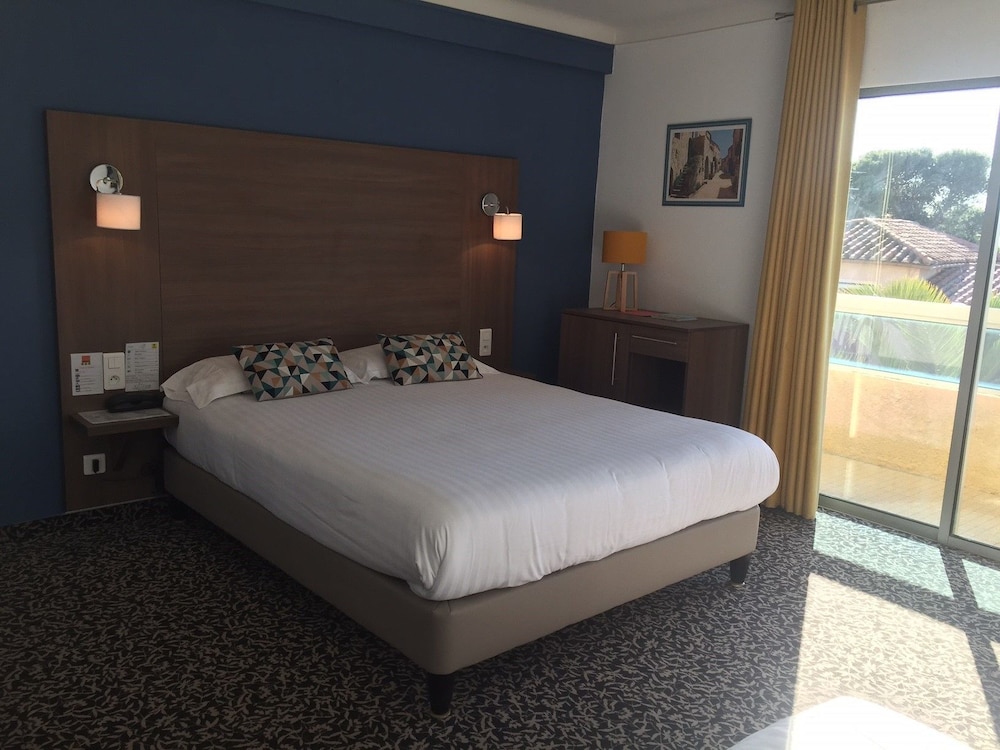 Hotel Le Galion 10/65