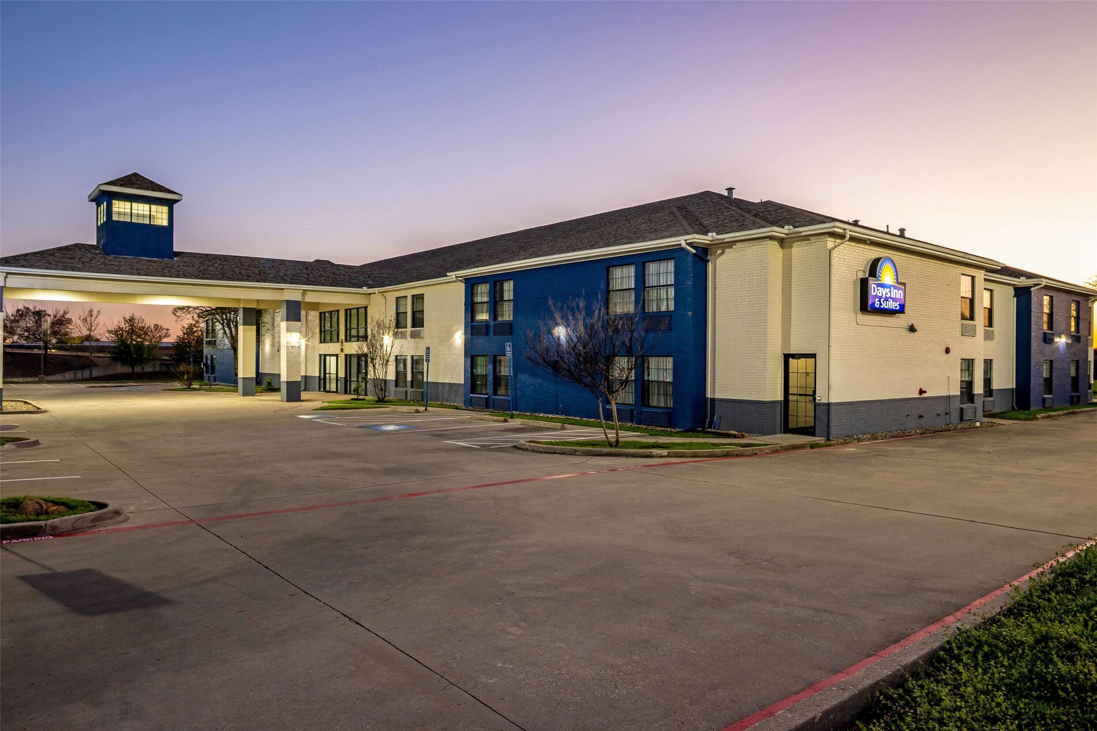 Days Inn by Wyndham Dallas Plano 25/31