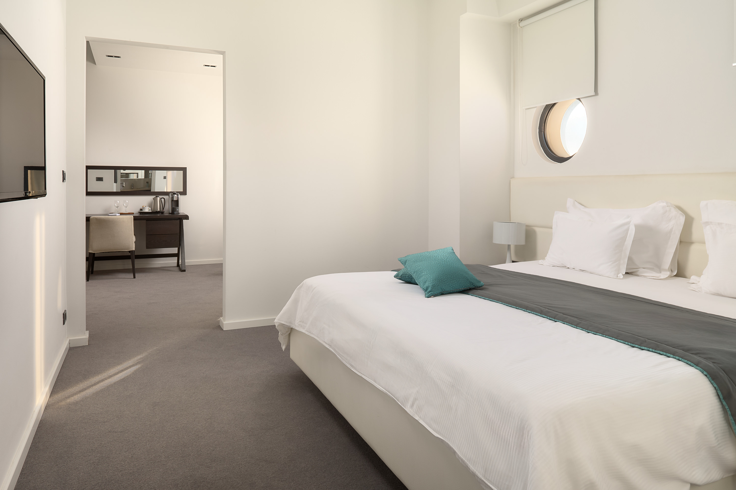 غرفة تنفيذية بسرير كينج، Atrium Hotel 3/4