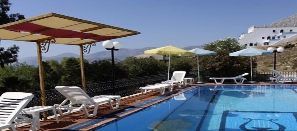 Philoxenia Hotel 12/35