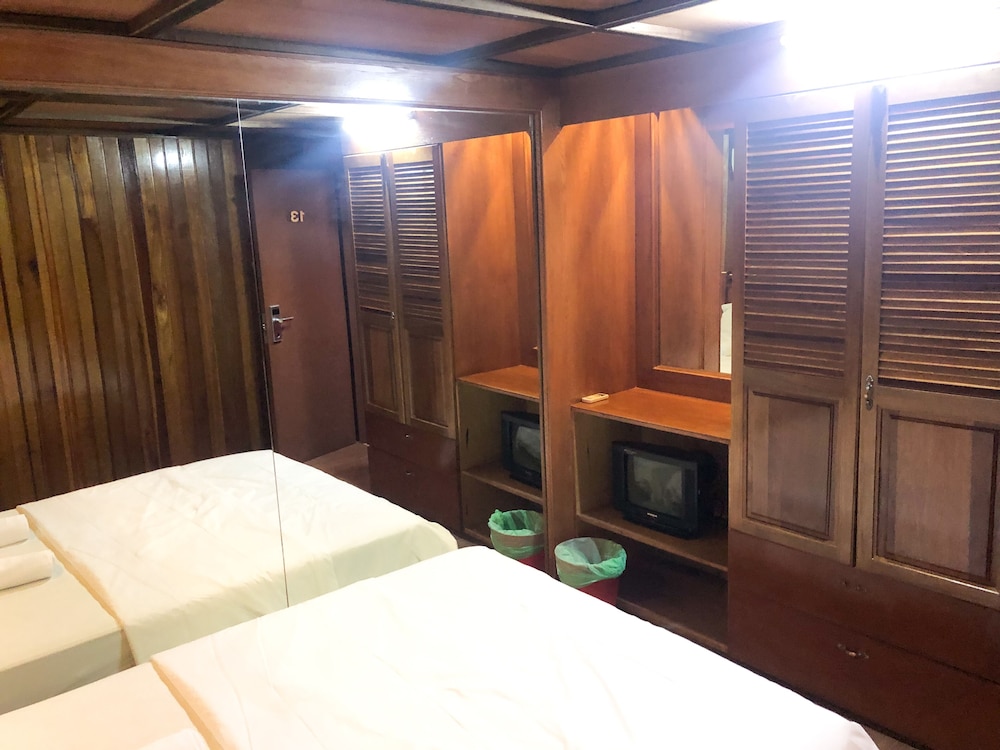 Hotel O I.villa Inn 30/56