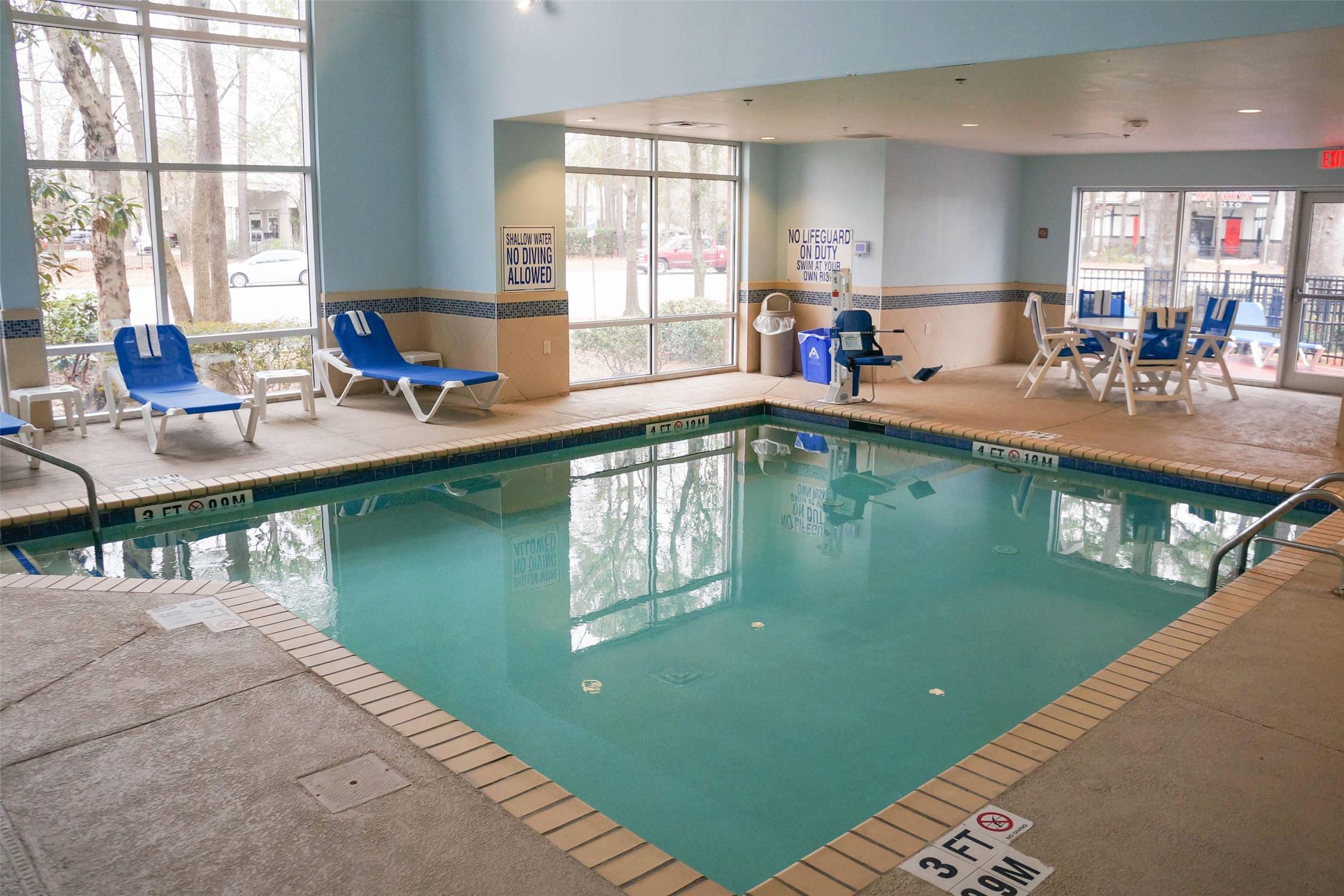 Comfort Suites West of The Ashley 22/46
