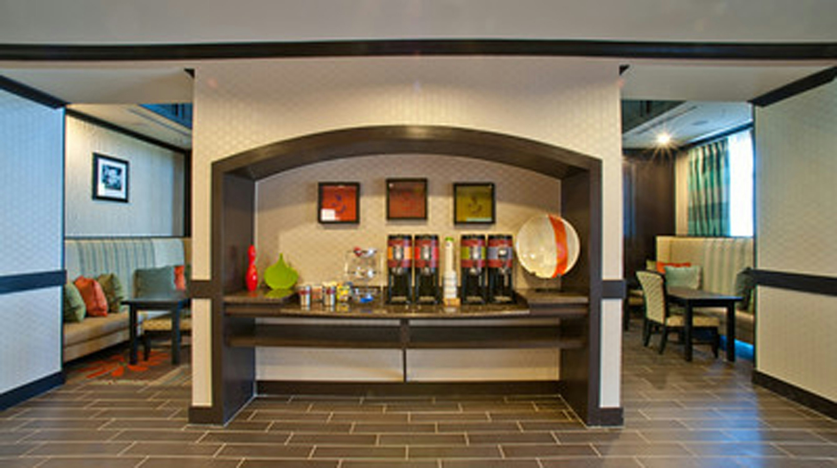 Hampton Inn and Suites Denison, TX 34/60