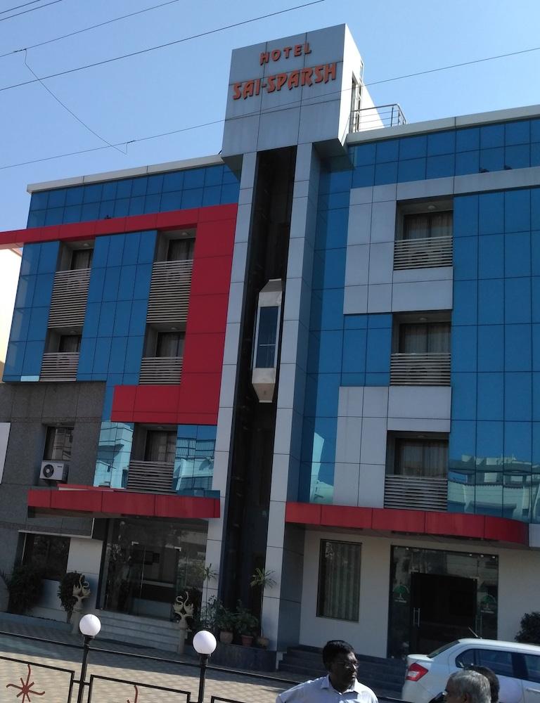 Oyo 4445 Hotel Saishri 4/63