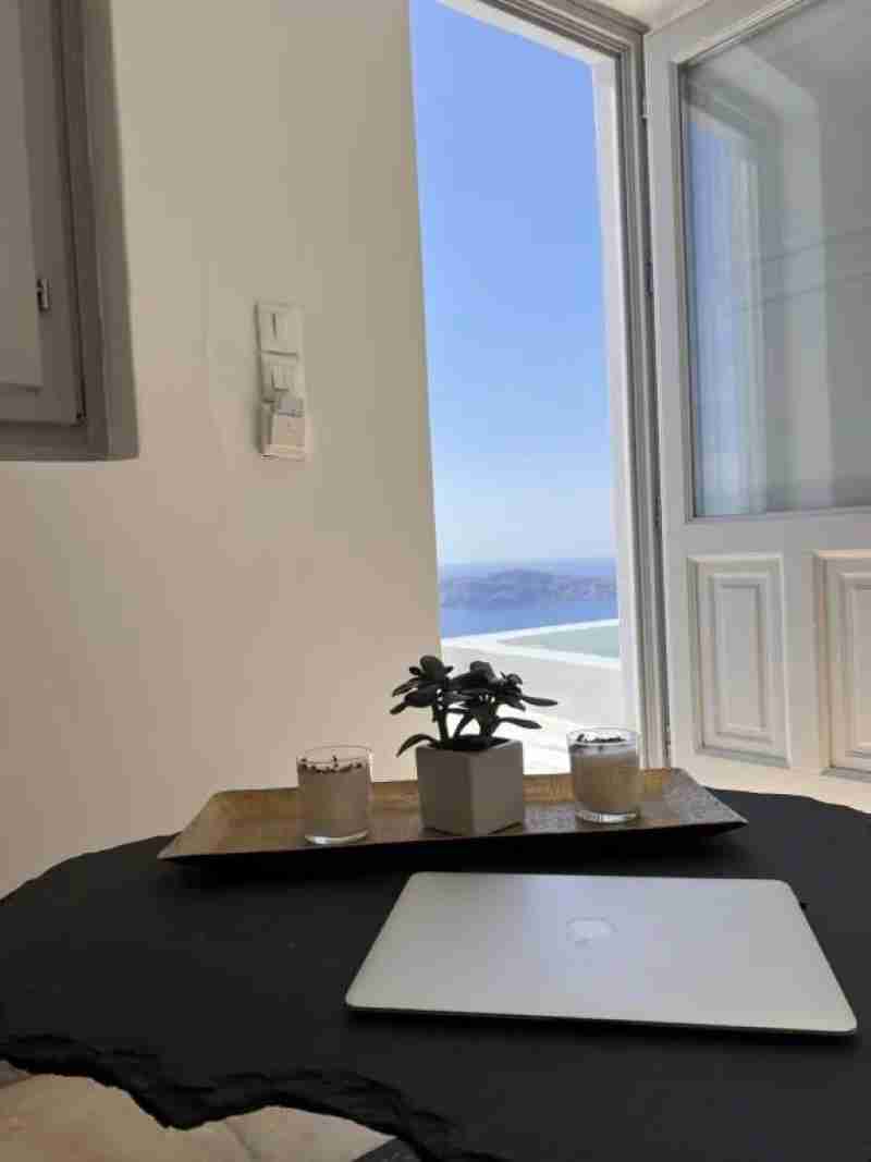 جناح جونيور بجاكوزي، Iliovasilema Suites 6/6