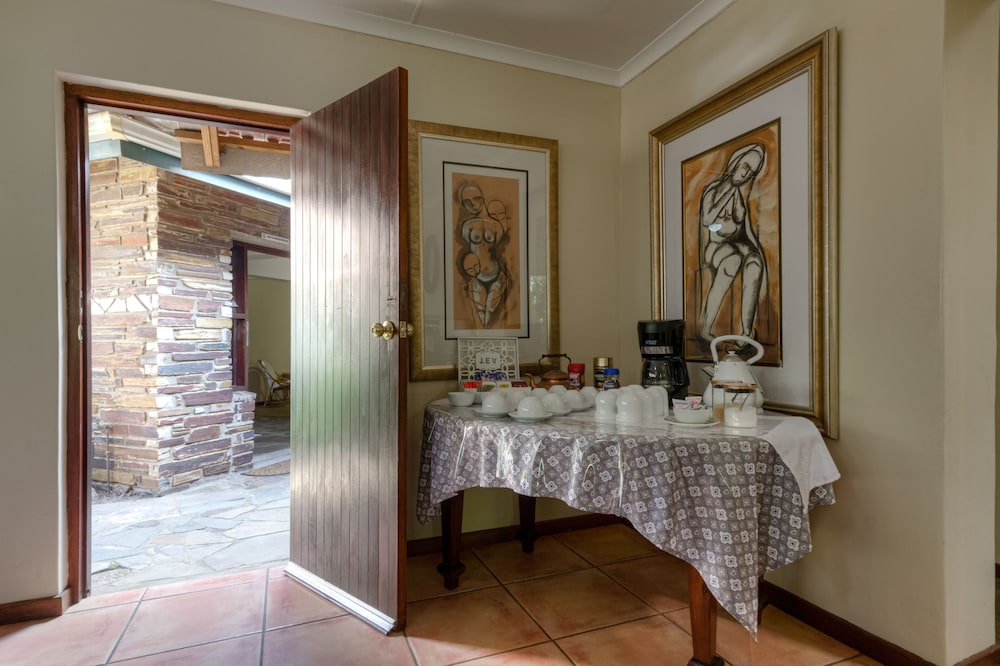 Buya Futhi Bed &amp; Breakfast 20/38