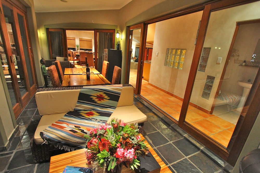 Villa Chad 2/49