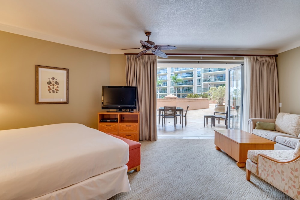 Studio, King Bed, Resort View, Sofa
