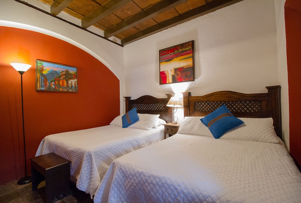 PREMIER, 2 QUEEN BEDS