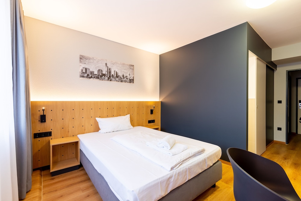 Mk Hotel Berlin 10/50