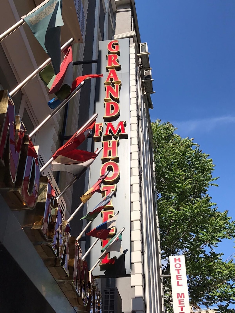 Grand FM Hotel 5/50