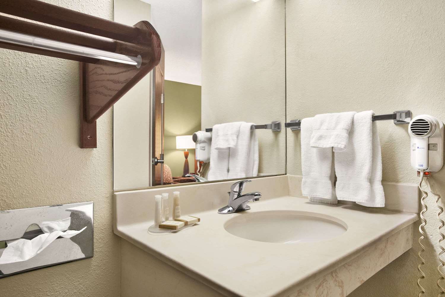 Baymont By Wyndham Evansville North/Haubstadt 17/17