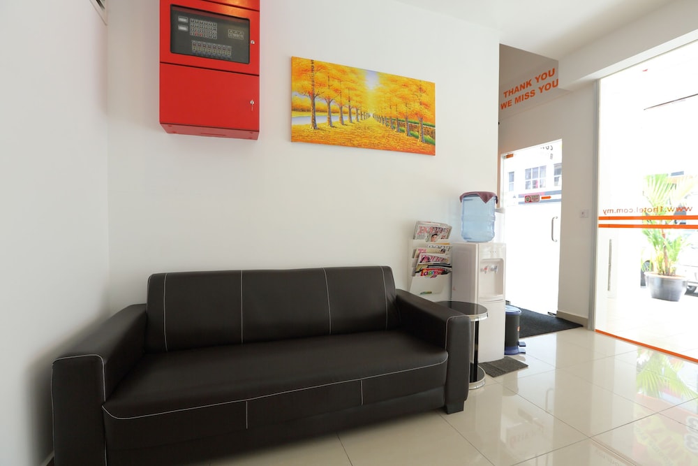 1 Hotel Taman Connaught 51/58