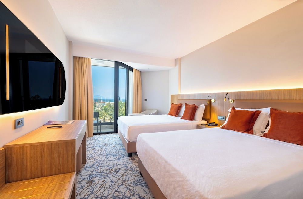 Ozkaymak Marina Hotel 46/98