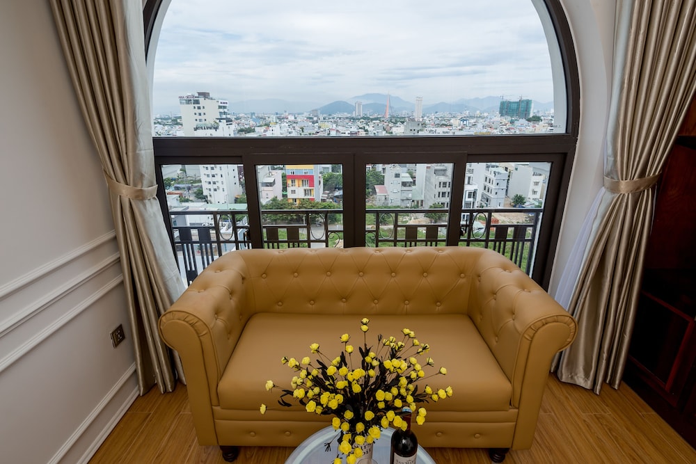 Menora Grand Da Nang 36/49
