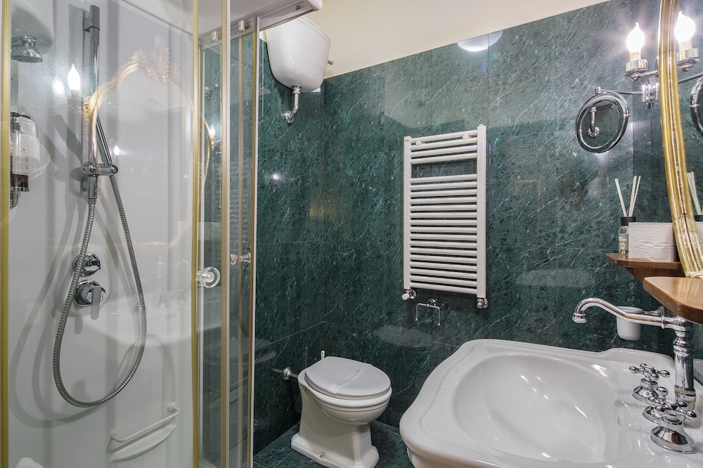 I Portici Hotel Residenza D Epoca 68/72