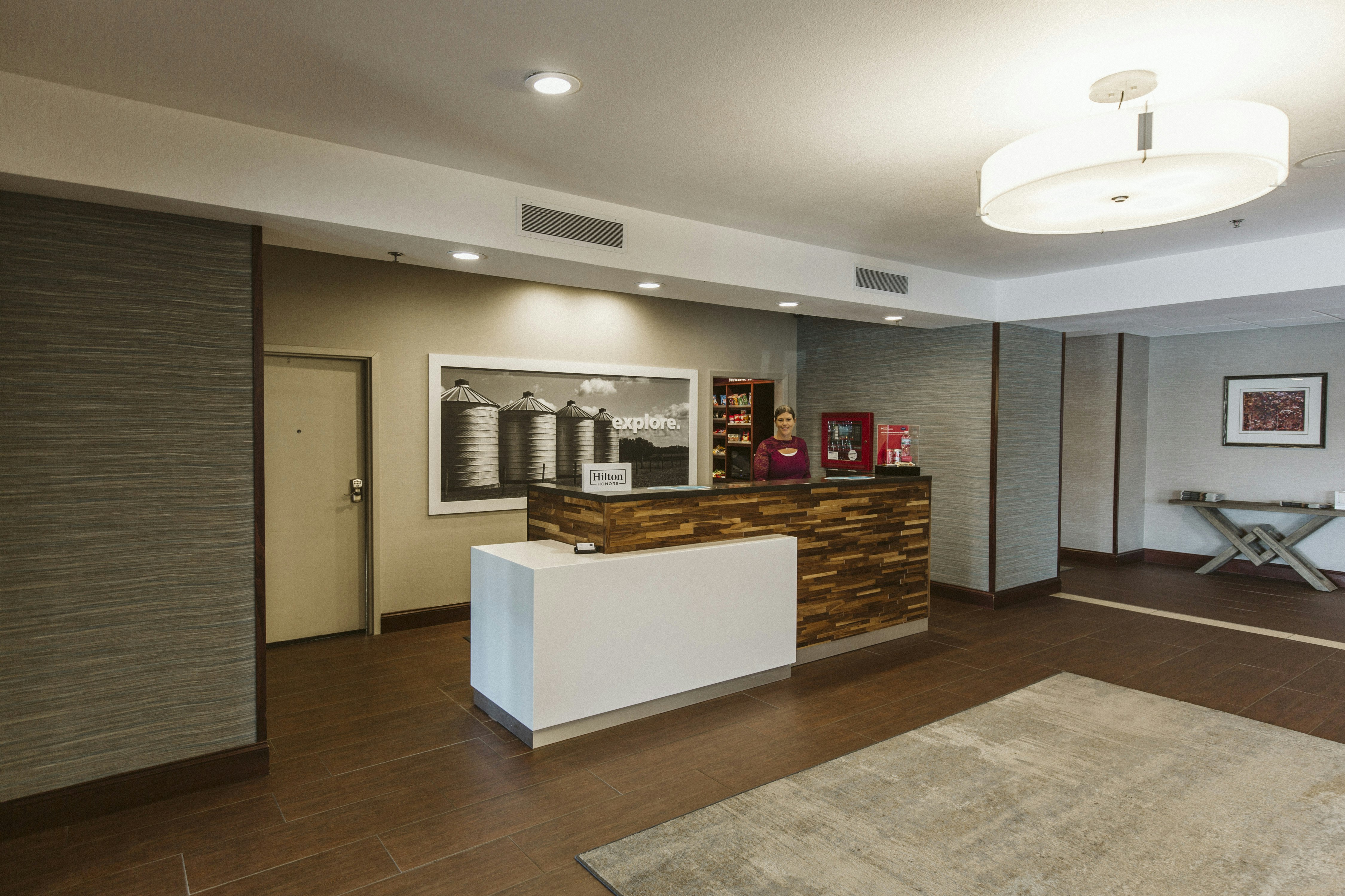 Lobby at Hampton Inn Bismarck, BISMARCK - ND