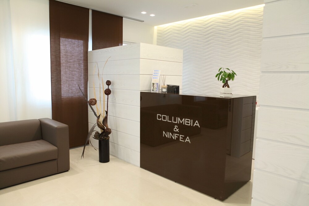 Hotel Columbia &amp; Ninfea 7/50