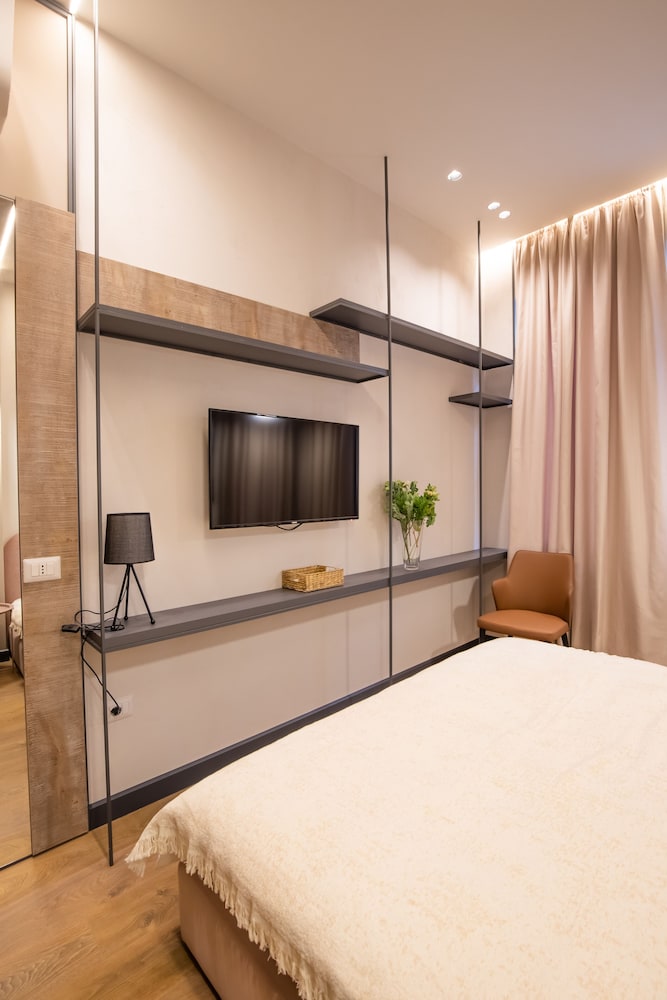 Allure Boutique Hotel 24/44