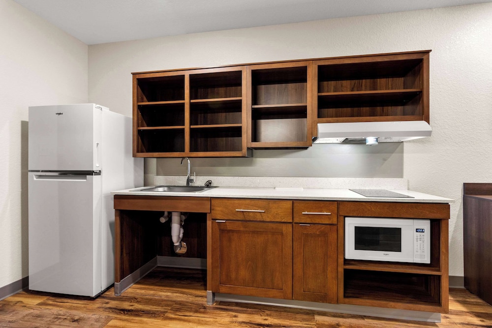 WoodSpring Suites Port St Lucie 18/18