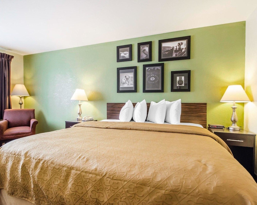Quality Inn Carrollton 10/36