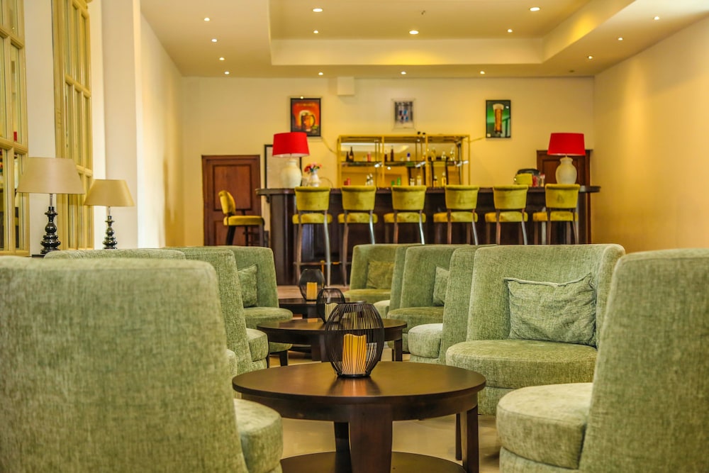 Oak Ray Regency Hotel 25/40
