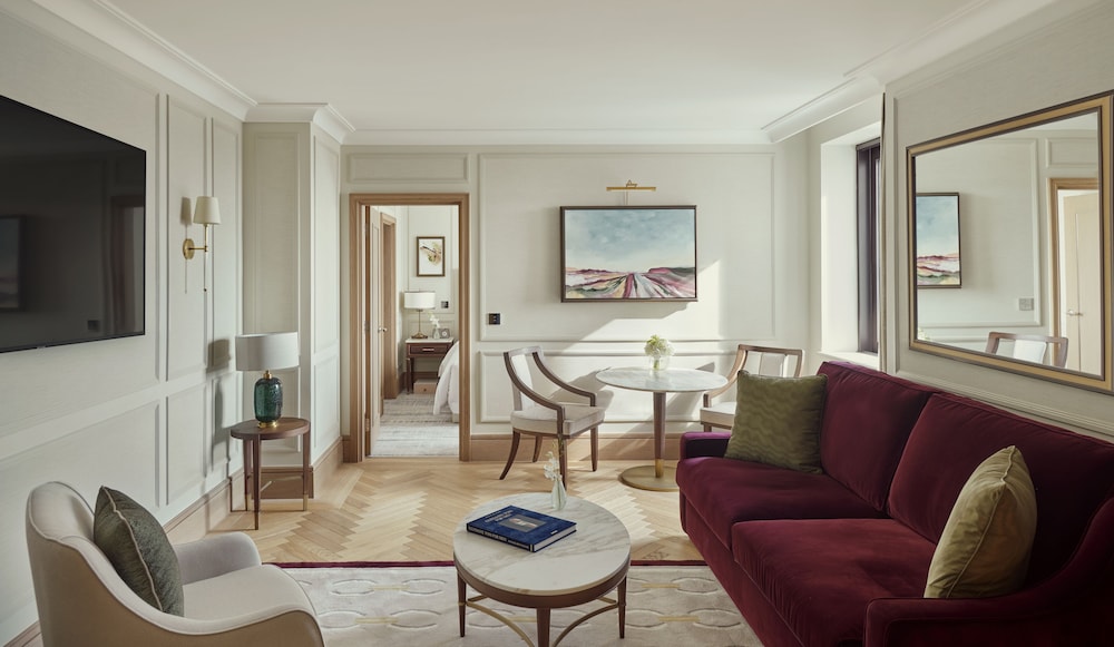 Jumeirah Carlton Tower London 28/46