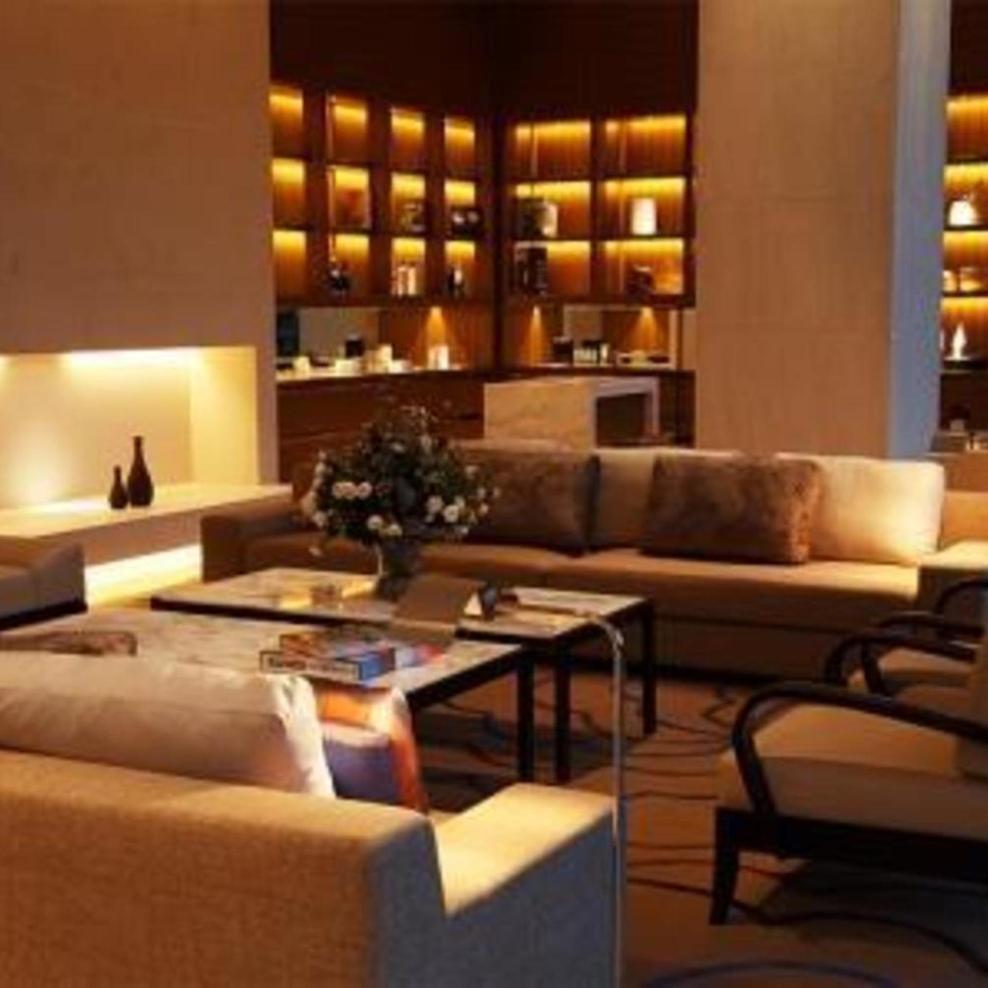 Olive Bay Hotel 43/53