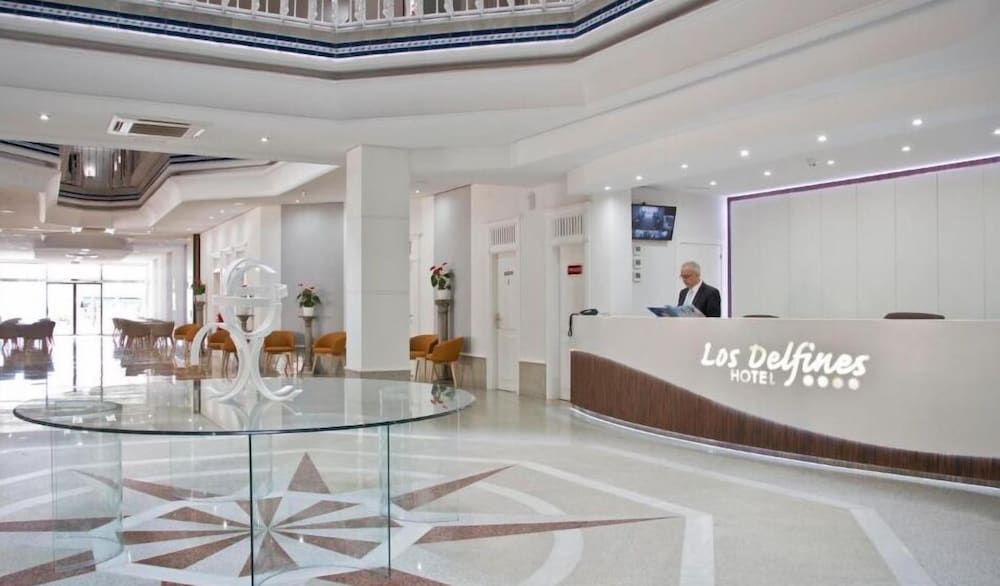 Delfines Hotel & Suites 5/39