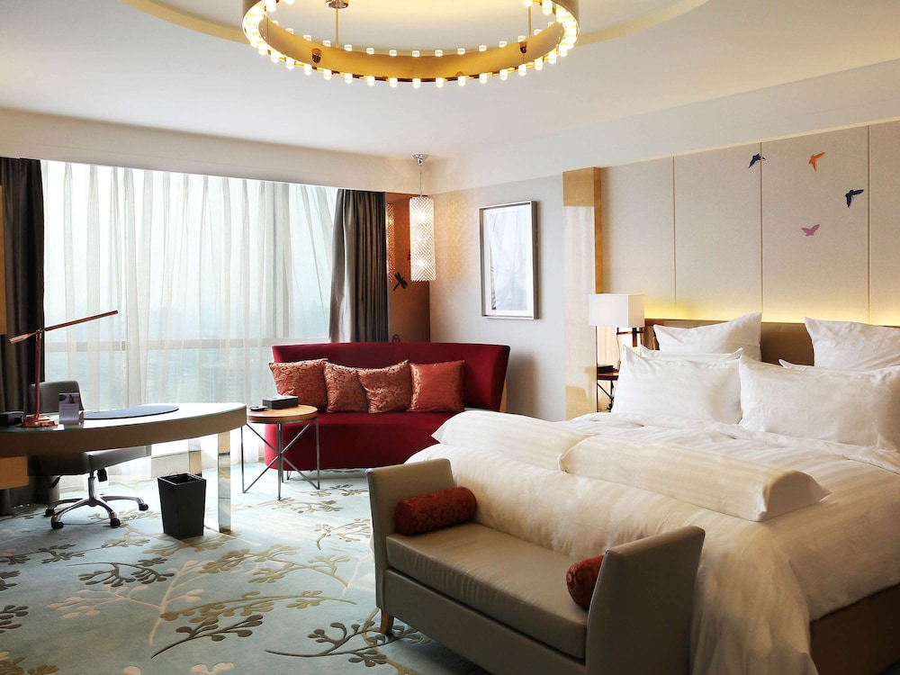 Deluxe, King Bed, Executive Level