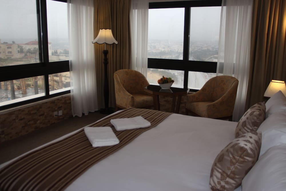 Saray Hotel 17/25
