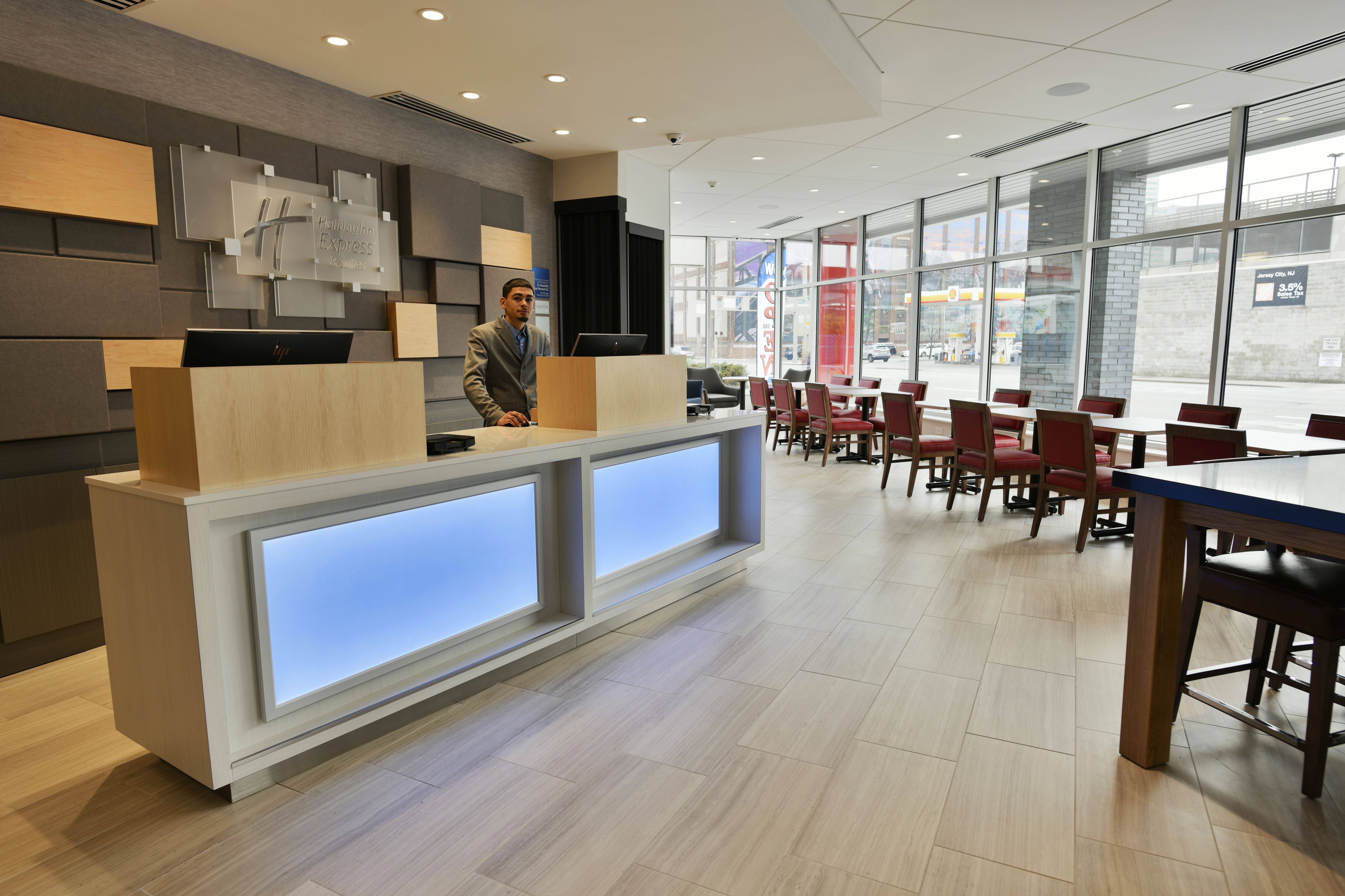 Holiday Inn Express & Suites Jersey City - Holland Tunnel 17/21