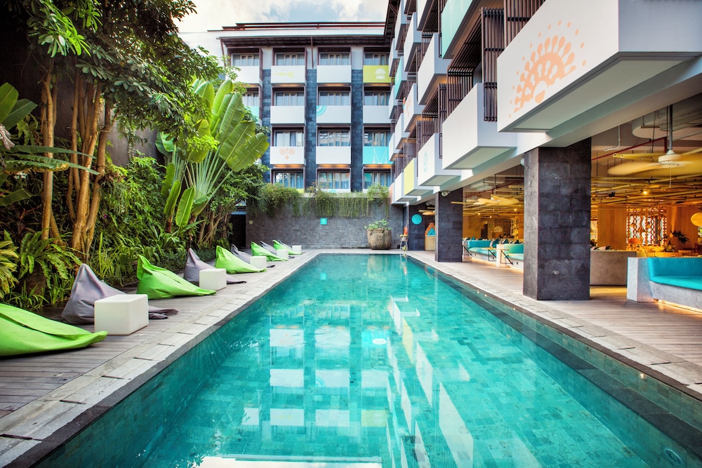 Boutique Seminyak 50/50