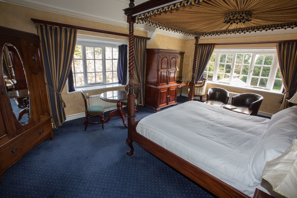 Feature, Double Bed