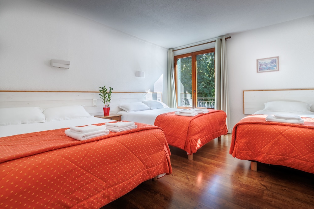Hotel Saint Clair 13/43