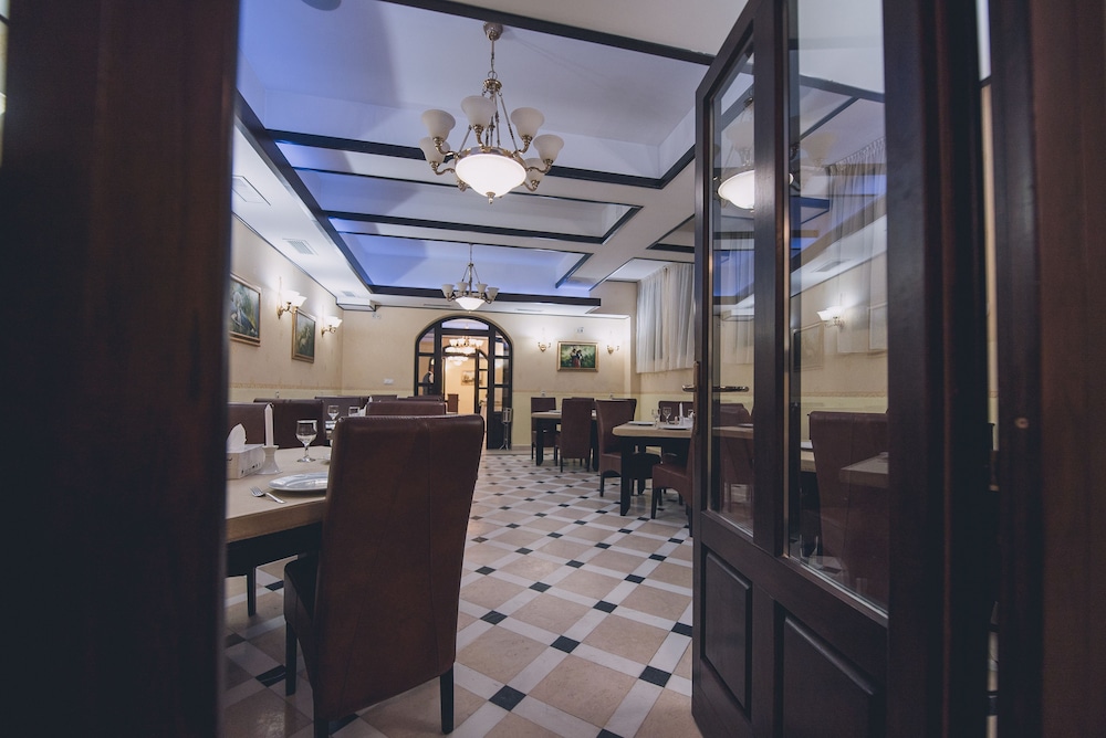 HOTEL BULEVARD PREDEAL 48/56