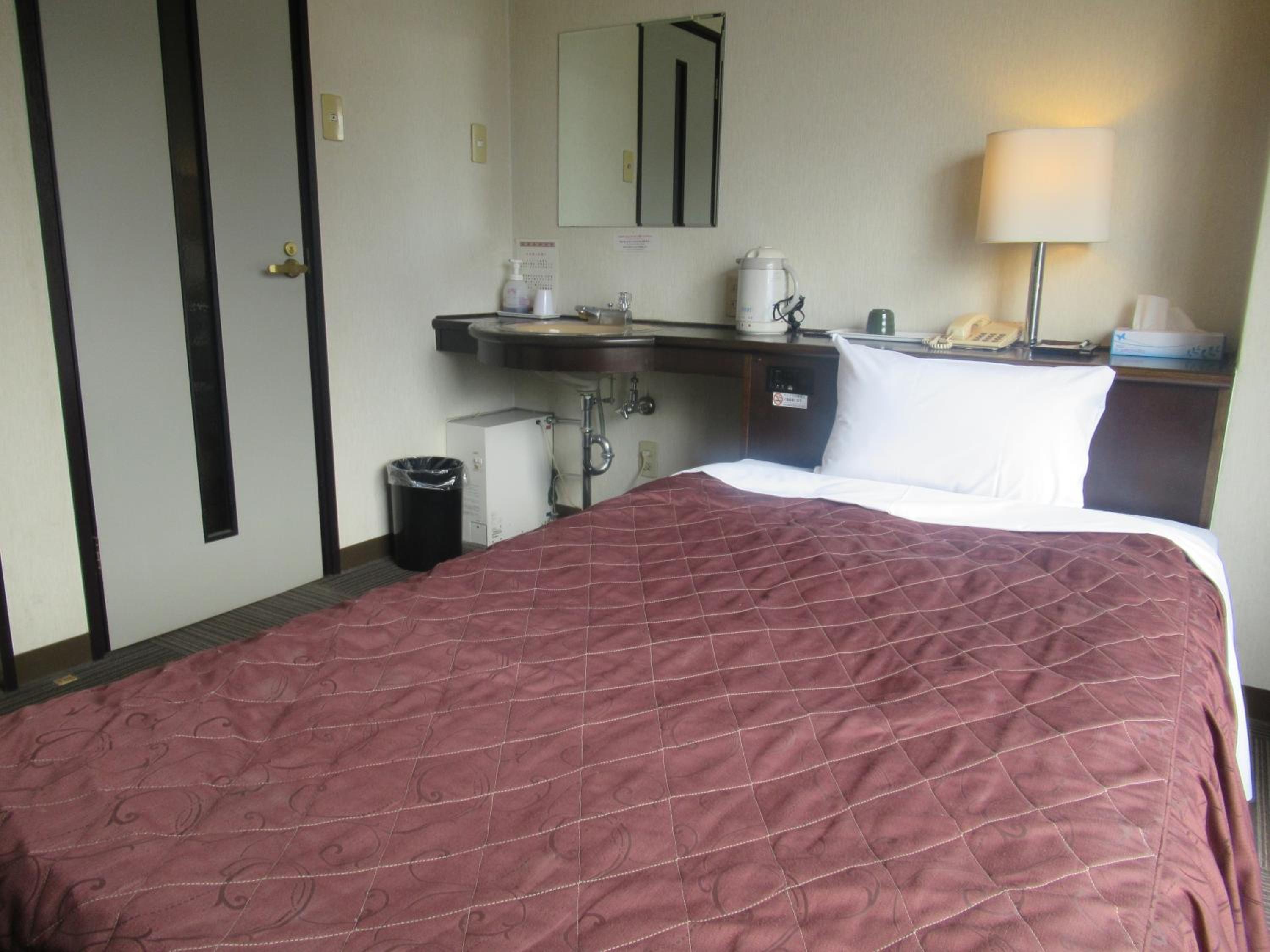 Room, Single, No Bathroom