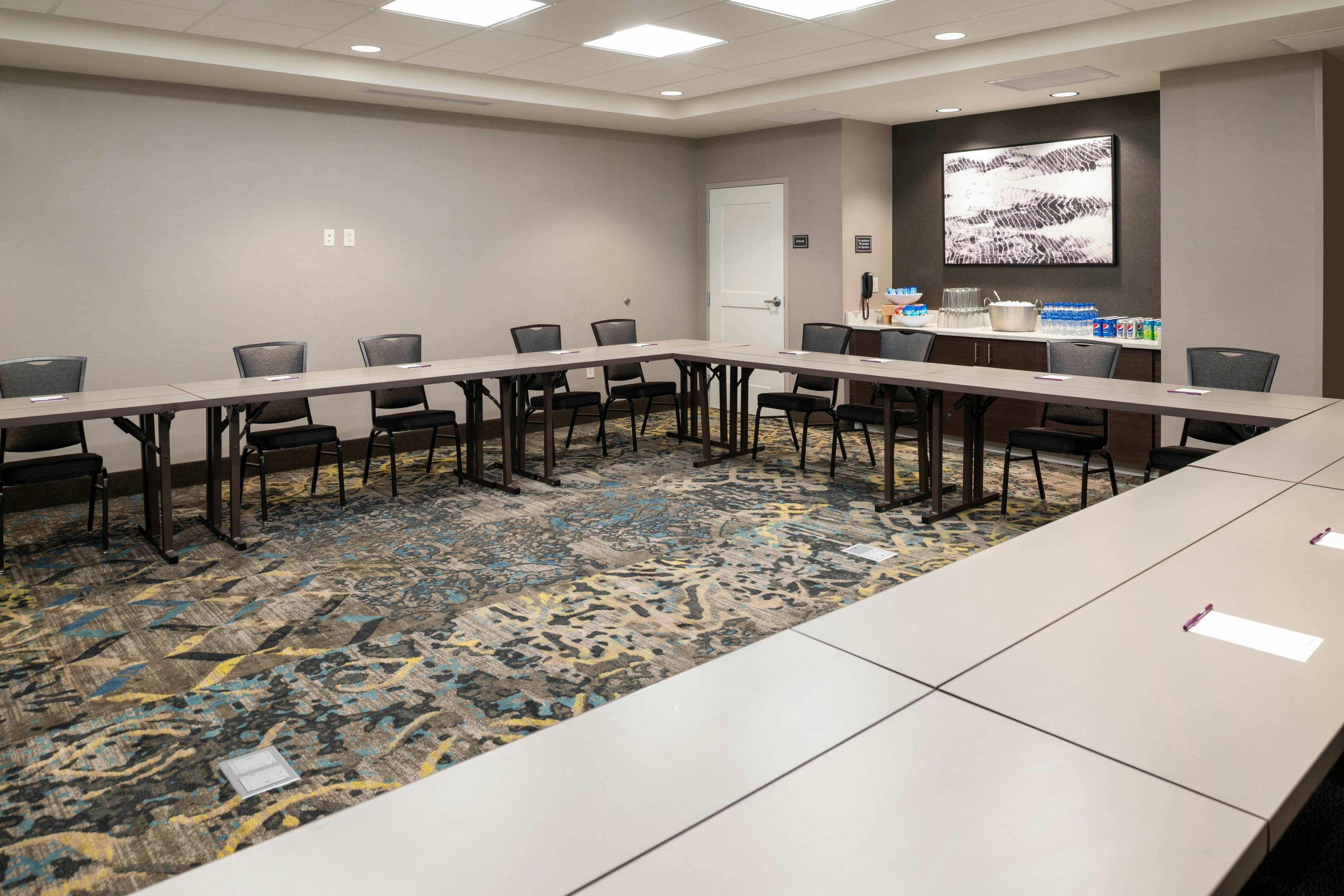 Residence Inn By Marriott Indianapolis South/Greenwood 16/17