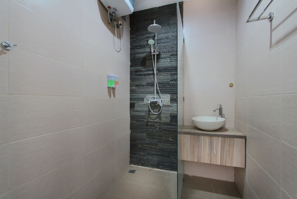 Sri Kandi Inn 13/33