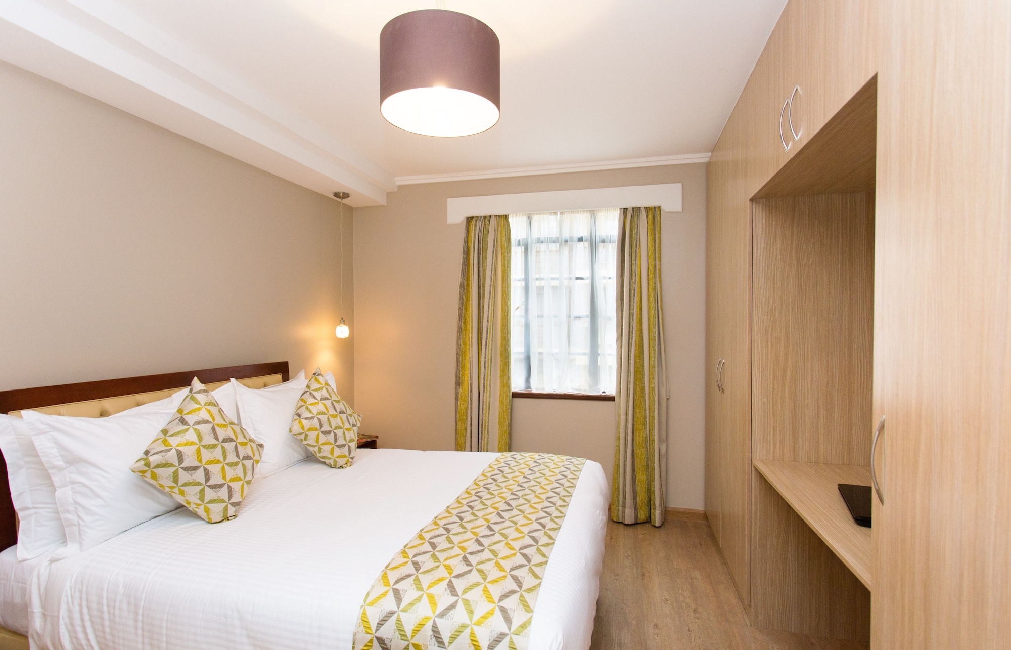 1 BEDROOM, EXECUTIVE, PENTHOUSE, APARTMENT