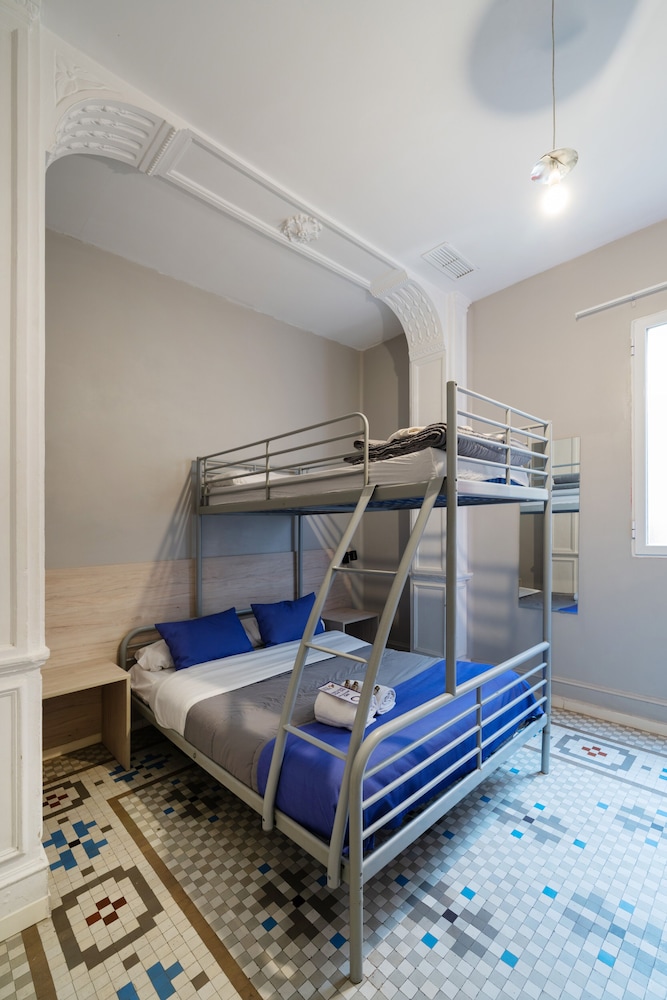 Purple Nest Hostel 20/60