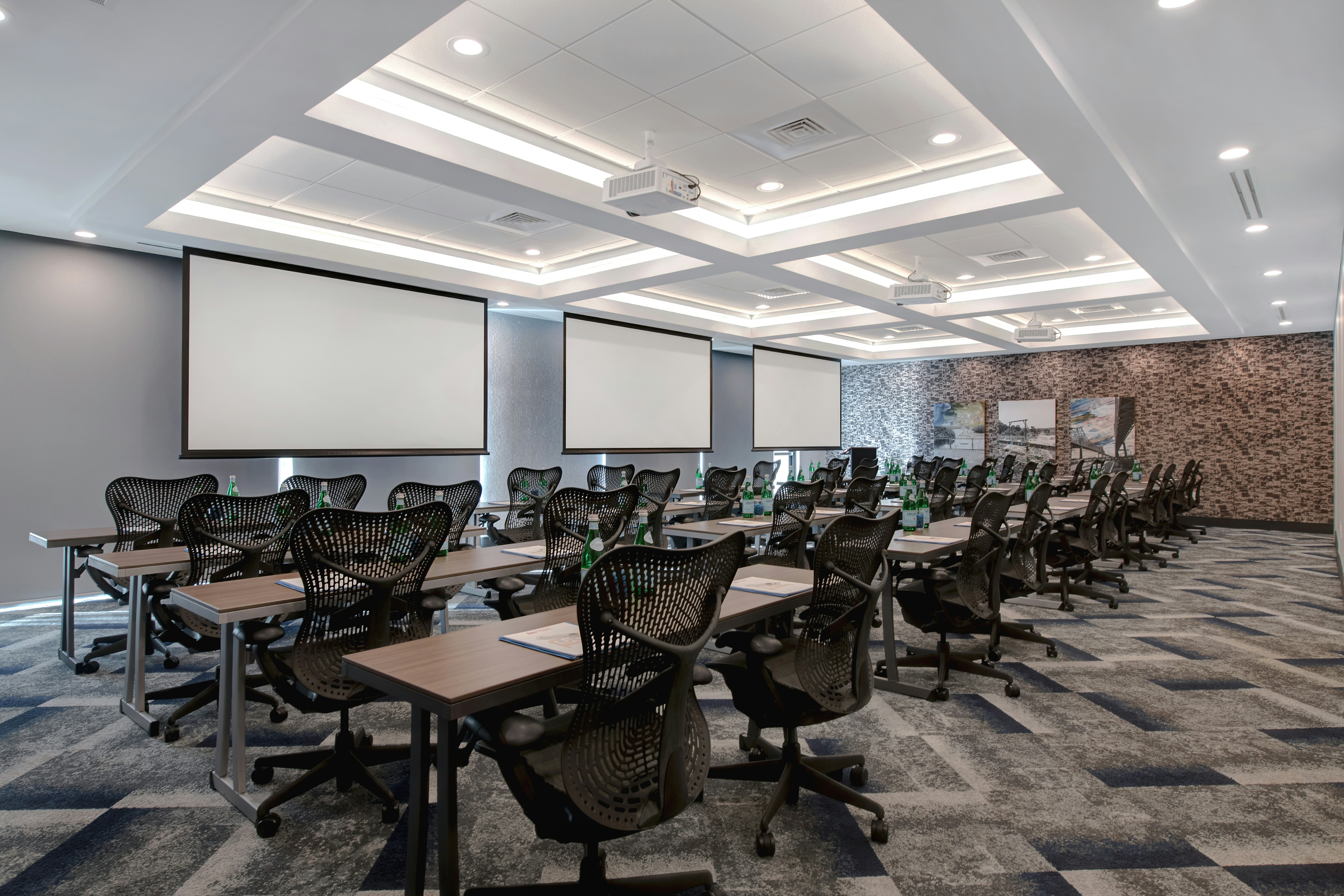 Home2 Suites by Hilton Anderson Downtown 12/16