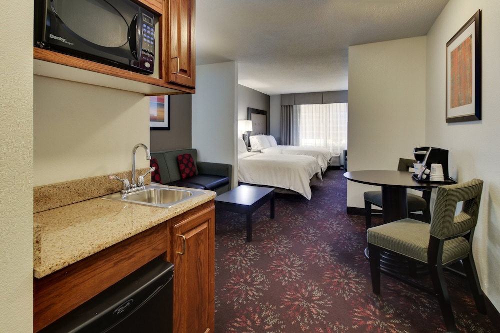 Holiday Inn Express Hotel And Suites Lancaster Lititz 57/73