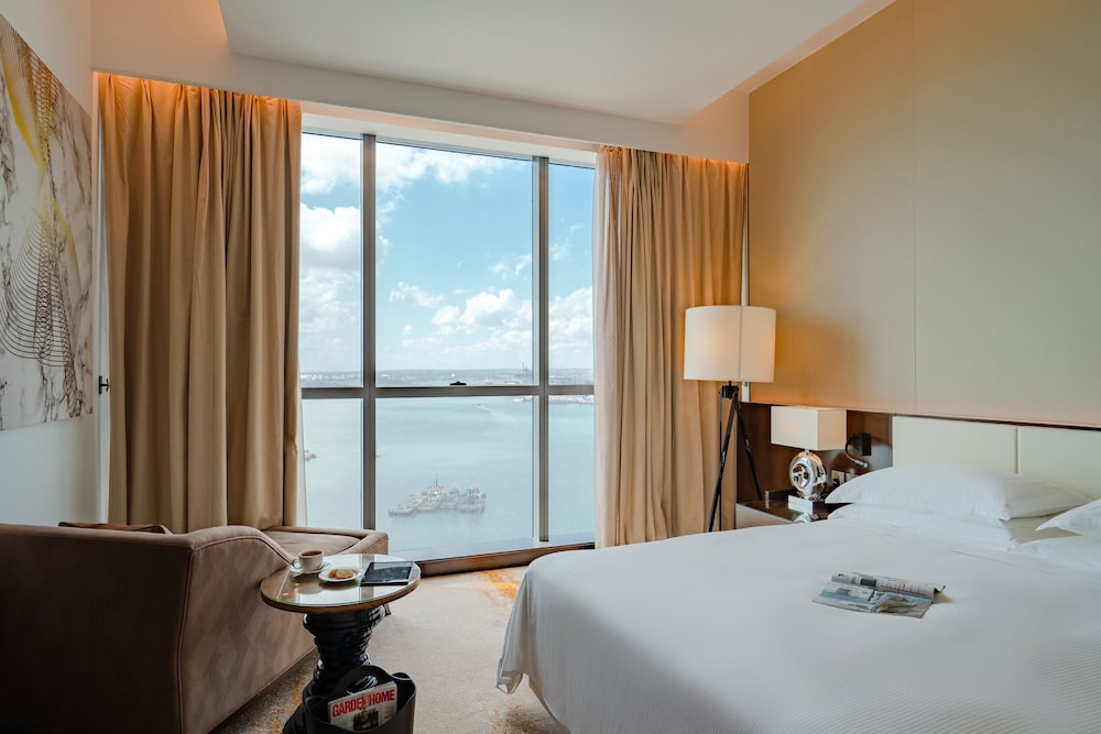 Suite, King Bed, Sea or City View
