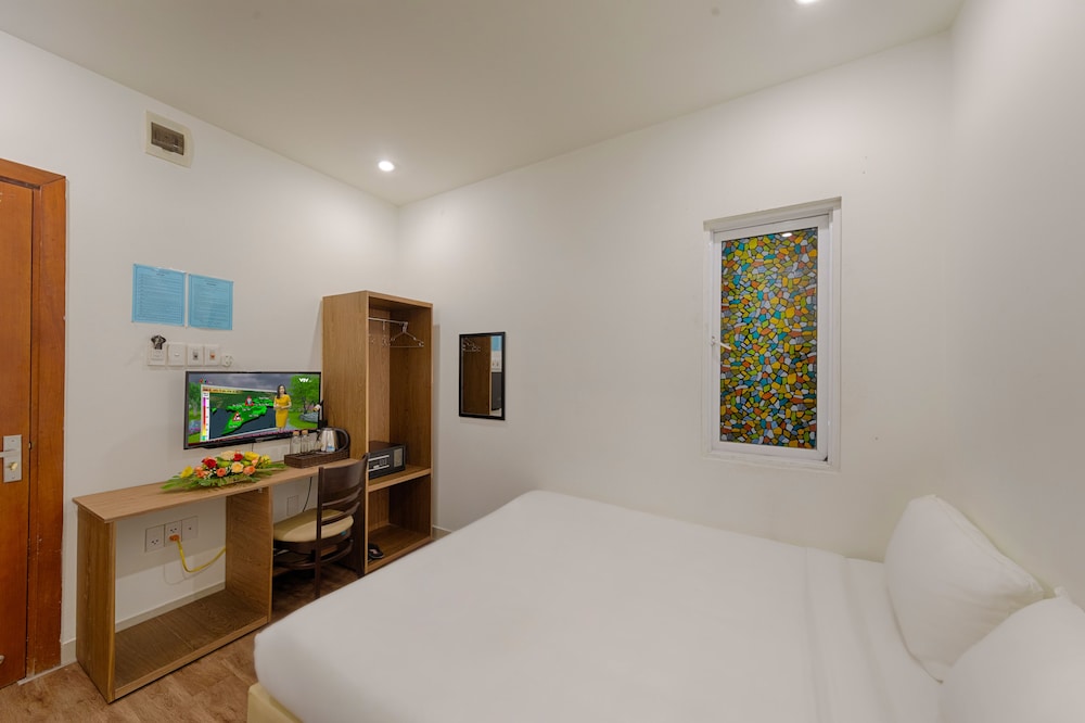 Vitalis Riverside Hotel 9/65