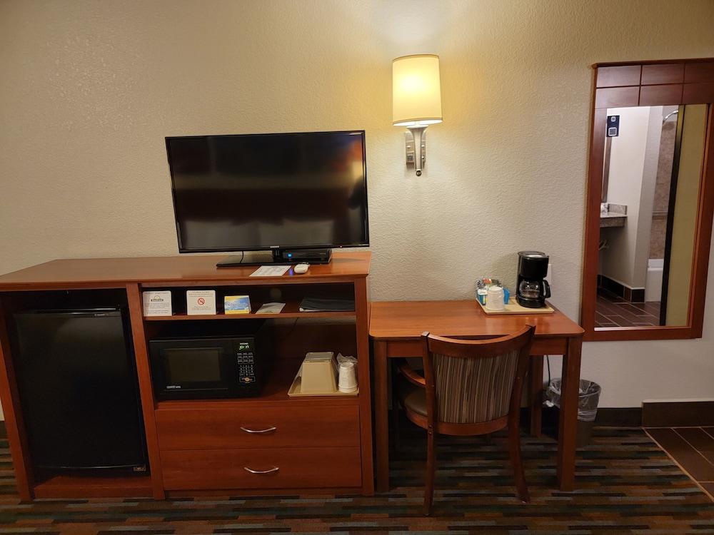 Days Inn By Wyndham Tucumcari 45/52